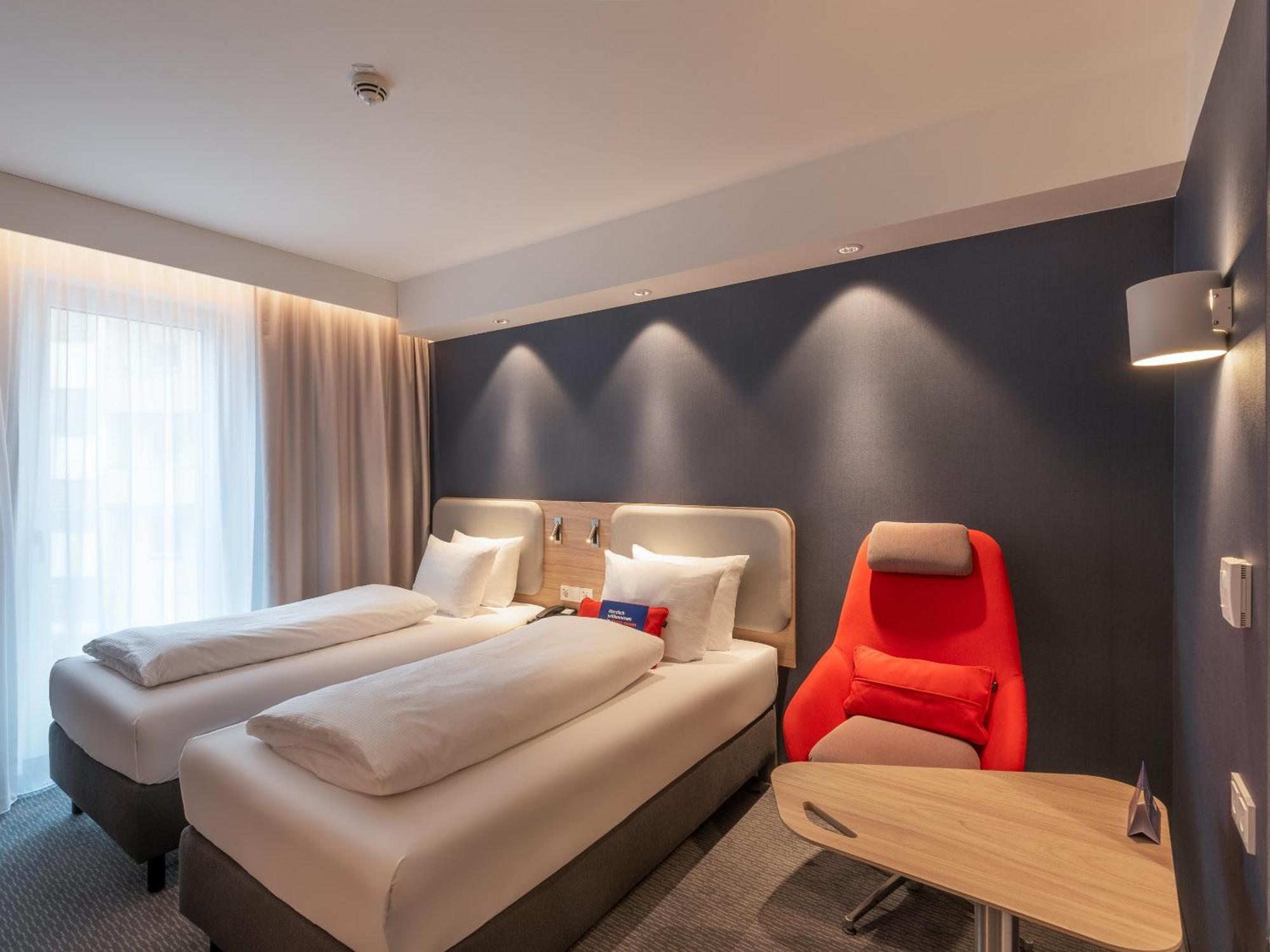 Holiday Inn Express Heilbronn By Ihg Eksteriør billede