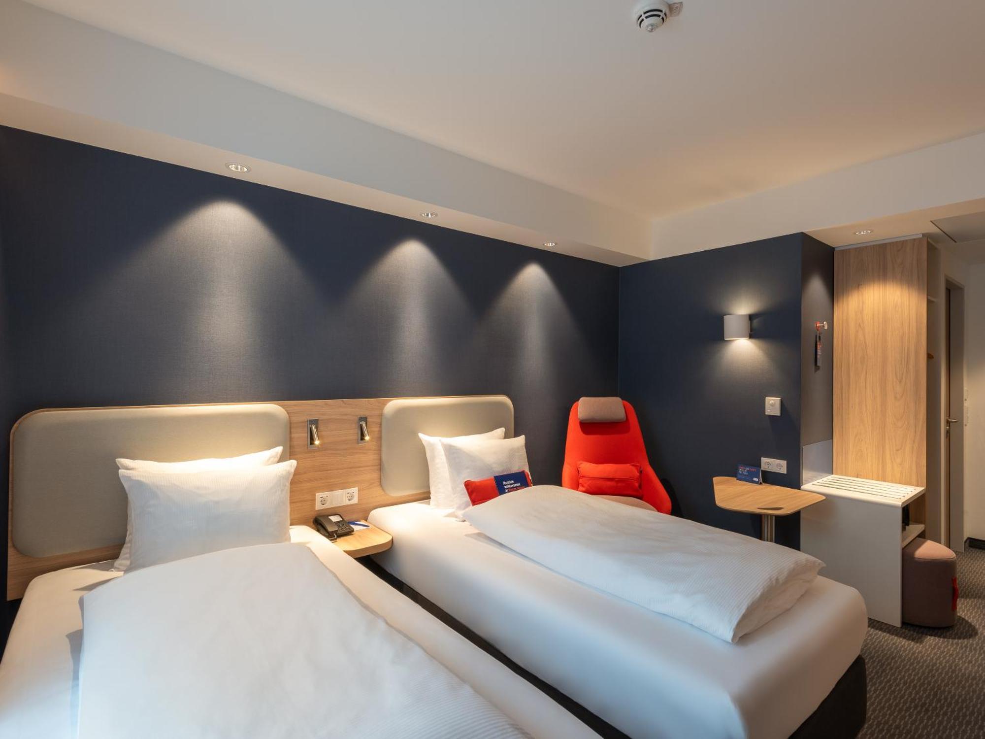 Holiday Inn Express Heilbronn By Ihg Eksteriør billede
