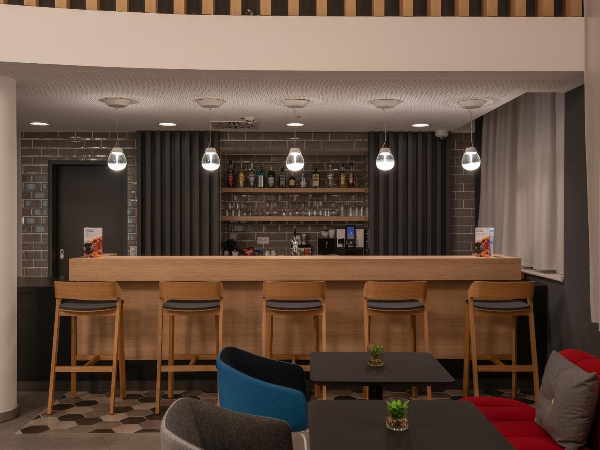 Holiday Inn Express Heilbronn By Ihg Eksteriør billede