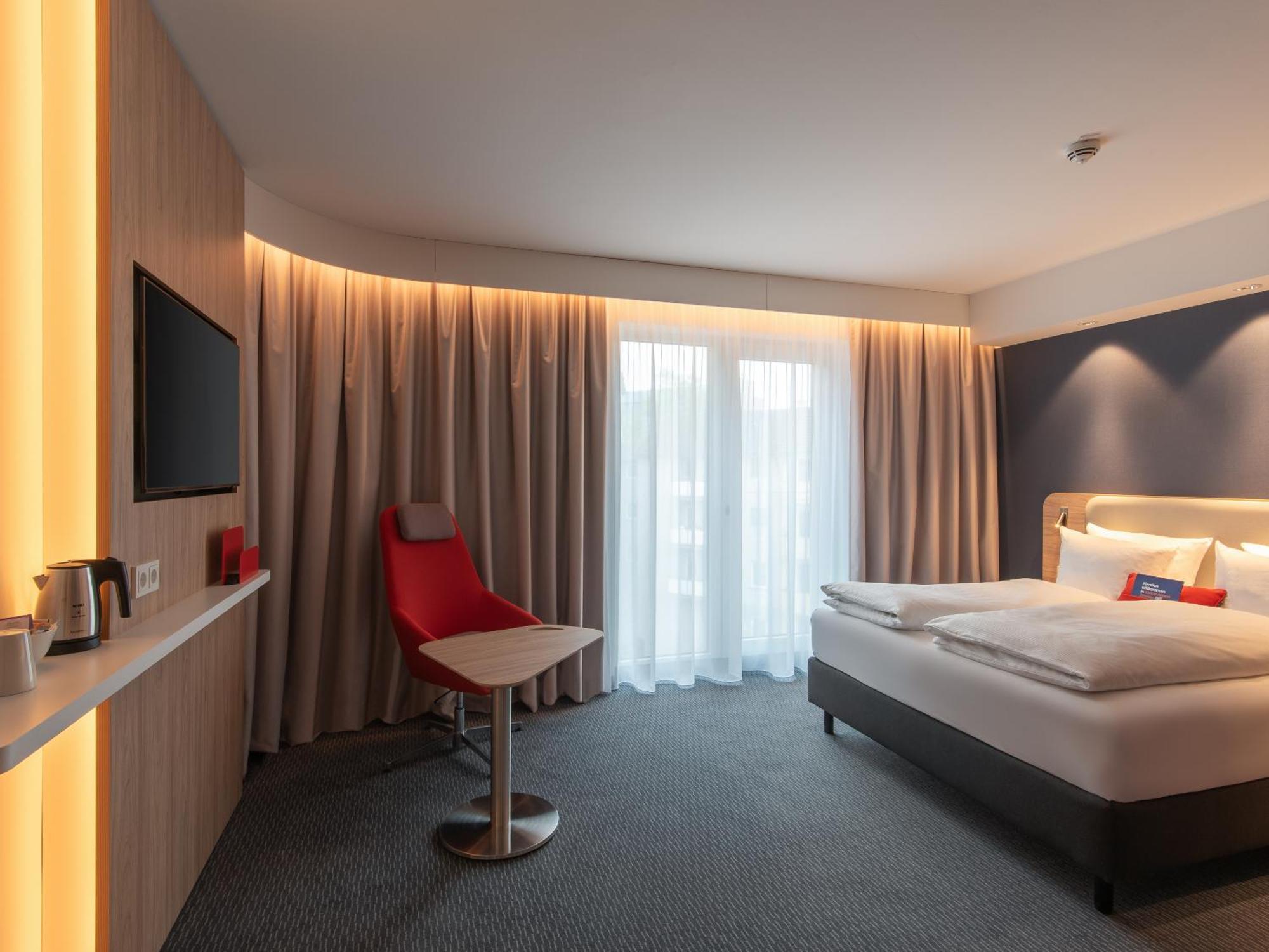 Holiday Inn Express Heilbronn By Ihg Eksteriør billede