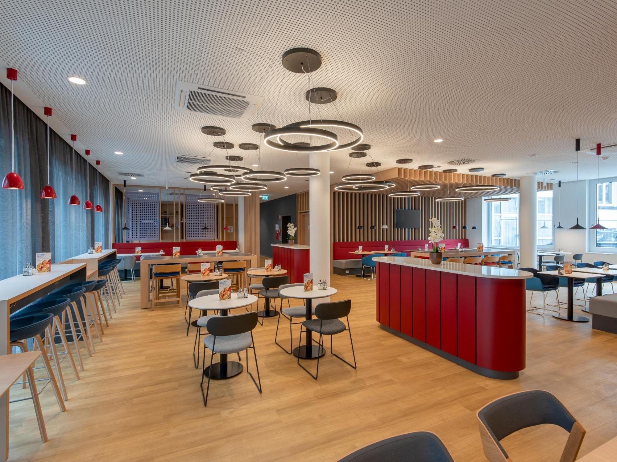 Holiday Inn Express Heilbronn By Ihg Eksteriør billede